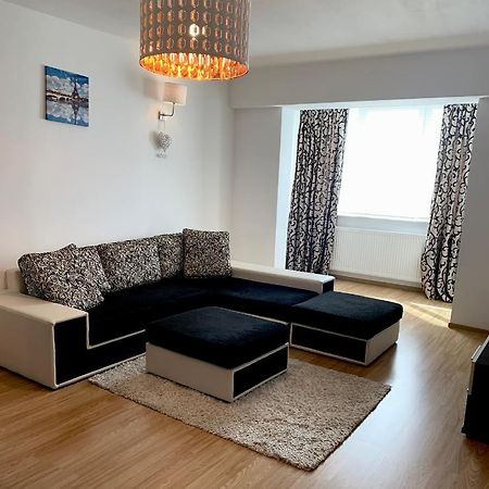 Sunny Central Apartments Сучава Екстер'єр фото